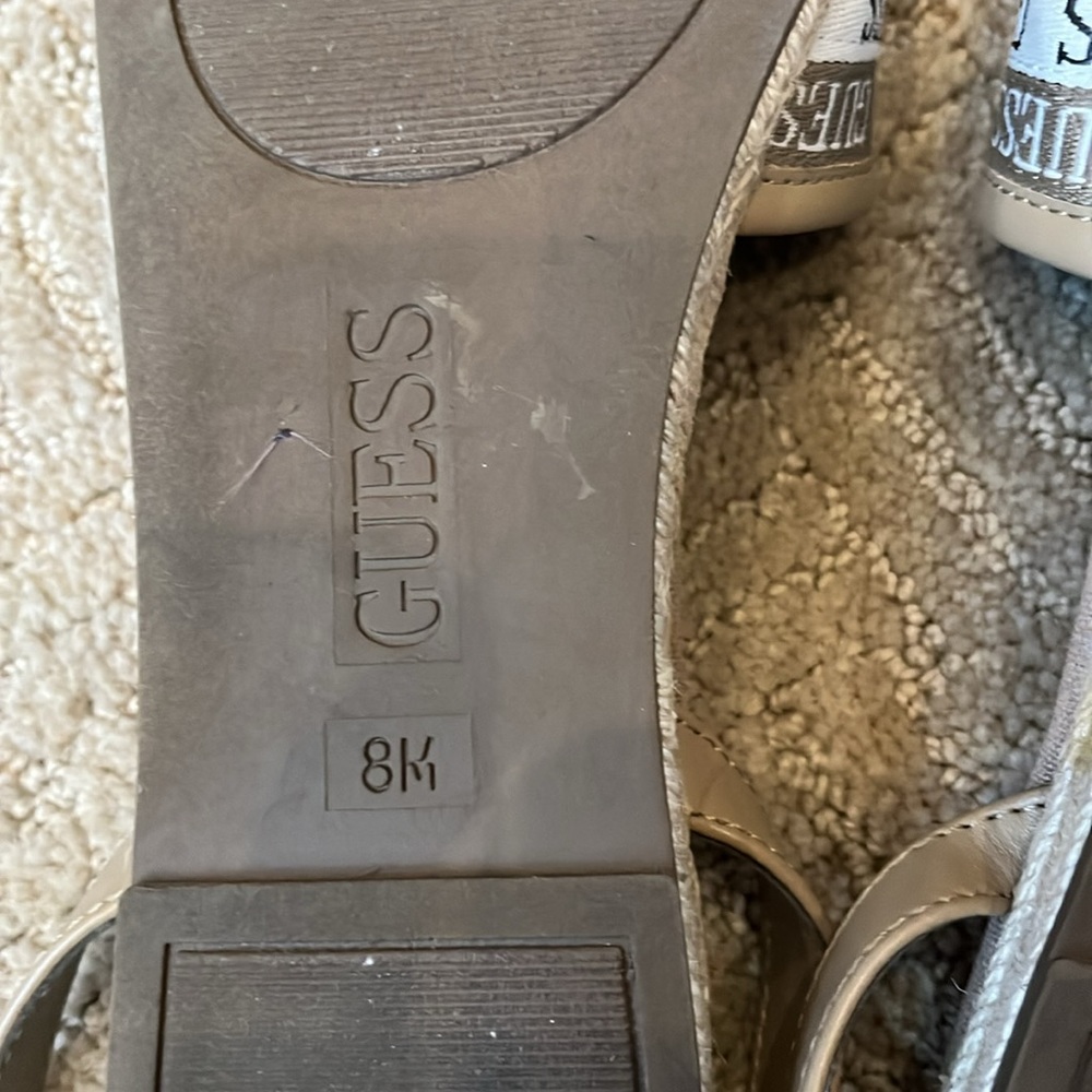 ✨ Guess Sandals - Picture 7 of 7